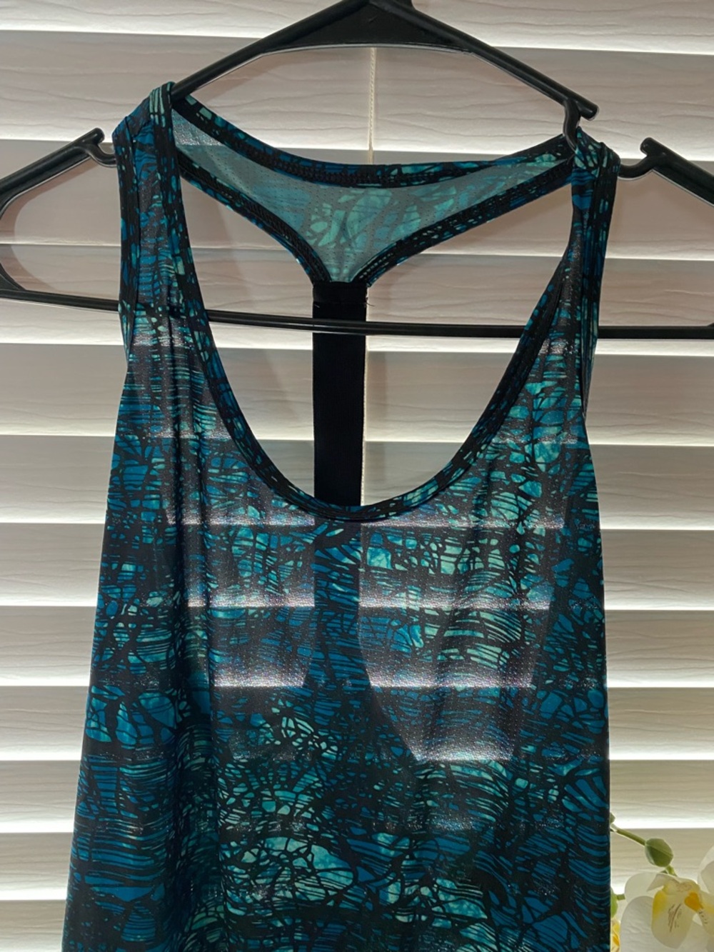 Old Navy Active Mesh Black and Teal Print Racerback Tank